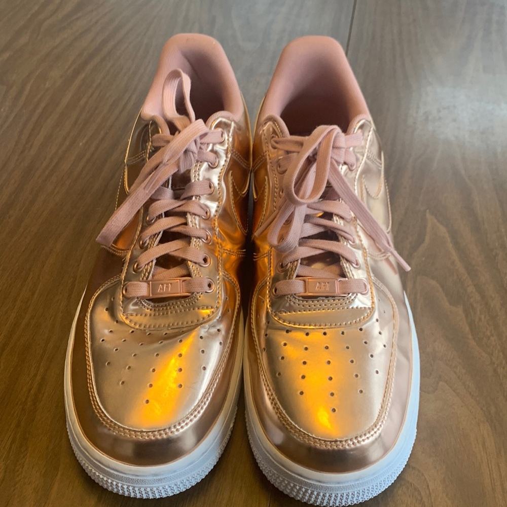 Nike Air Force 1 Metallic Rose Gold Womens Shoes Sz 11.5 CQ6566-900
